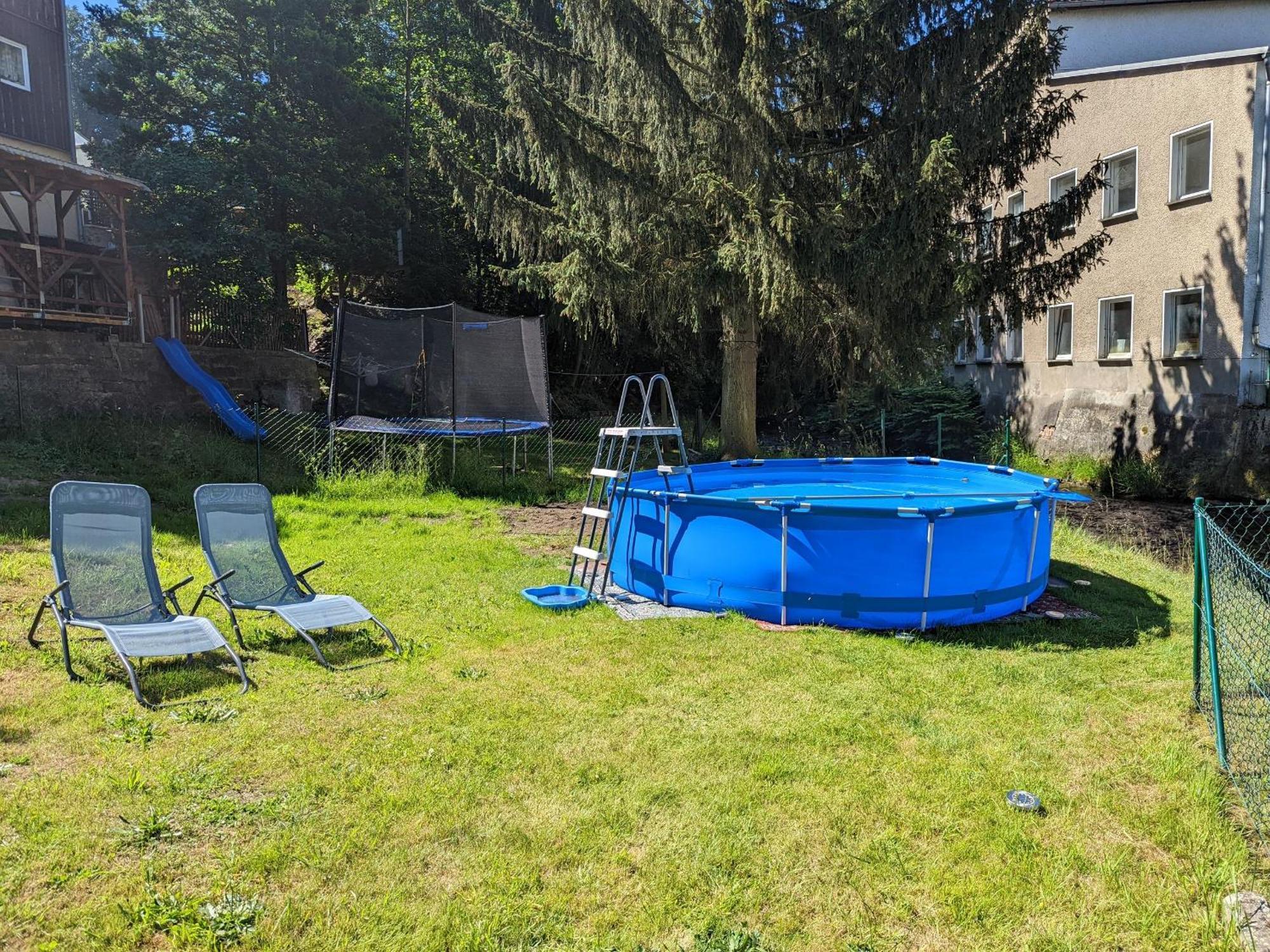 F2 - Urlaubsmagie Sauna, Whirlpool, Pool & Garten زبنيتس المظهر الخارجي الصورة
